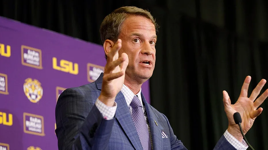 Former Pro Athletes Returning to College Spark Debate Among Coaches and Pundits